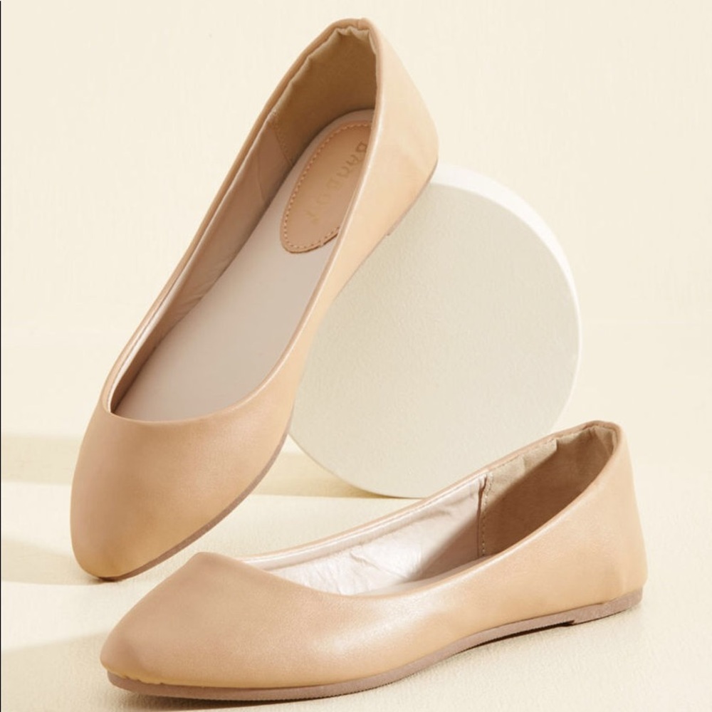 Nude flats